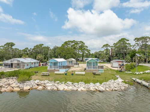 332 Patton Dr, Eastpoint, FL, 32328-3202 | Card Image