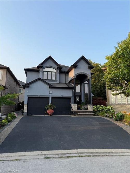 11 Donatello Crt, Hamilton, ON, L9B0C2 | Card Image