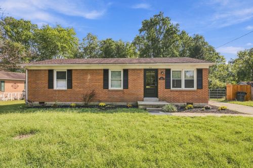 106 Brushwood Ct, Berea, KY, 40403-1664 | Card Image