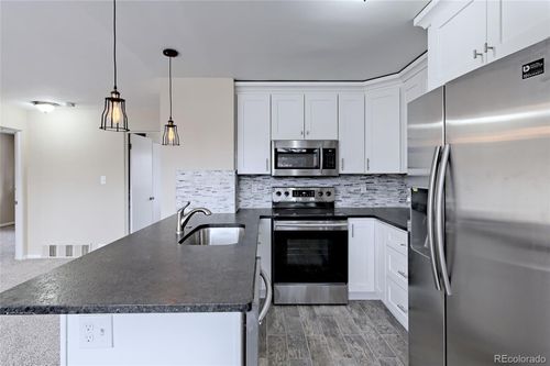 2003 S High St, Denver, CO, 80210-3315 | Card Image