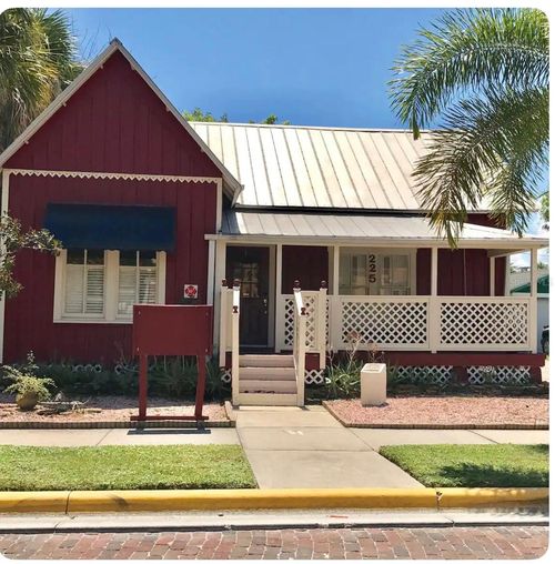 225 Sullivan St, PUNTA GORDA, FL, 33950-4425 | Card Image