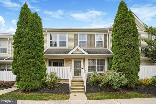 7-222 Flagstone Rd, CHESTER SPRINGS, PA, 19425-3827 | Card Image