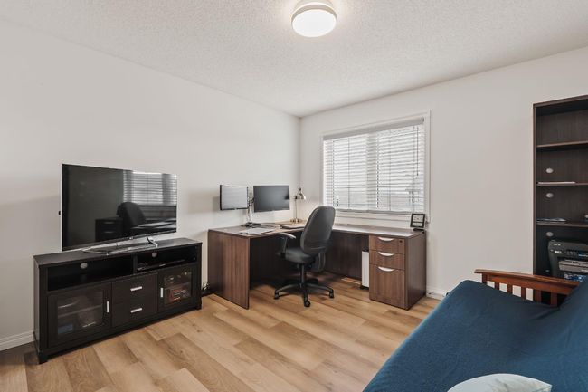 137 St Moritz Pl Sw, House other with 5 bedrooms, 4 bathrooms and 4 parking in Calgary AB | Image 24