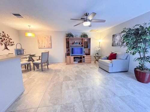 d-9 Crossings Circle, Boynton Beach, FL, 33435 | Card Image