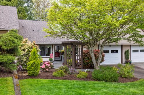 21-885 Berwick Rd, Qualicum Beach, BC, V9K1N7 | Card Image