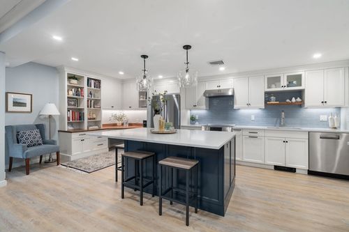 apt-152-65 Grove St, Wellesley, MA, 02482-7819 | Card Image