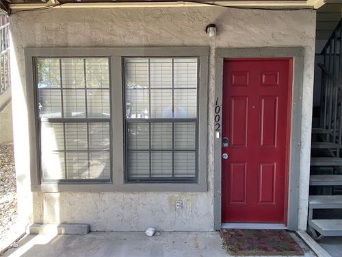 apt-1002-2215 Post Rd, Austin, TX, 78704-4362 | Card Image
