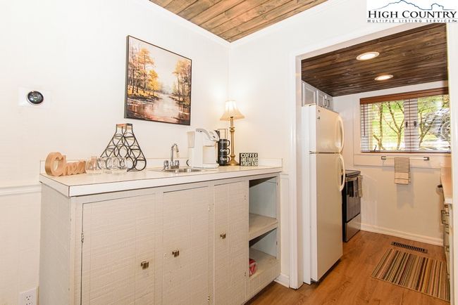 APT-25 - 220 Northridge Rd, Condo with 3 bedrooms, 3 bathrooms and null parking in Beech Mountain NC | Image 16