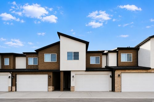 22 S 410 W, Providence, UT, 84332-6104 | Card Image