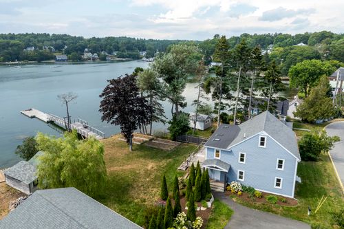 21 Sea Street, Boothbay Harbor, ME, 04538 | Card Image