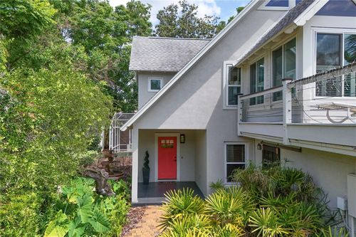 421 W 10th Ave, MOUNT DORA, FL, 32757-4236 | Card Image