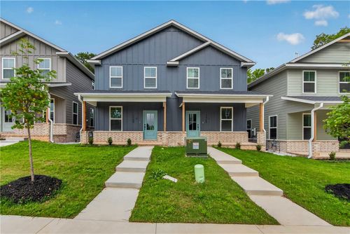 1374 S Yampa Bnd, Fayetteville, AR, 72701 | Card Image