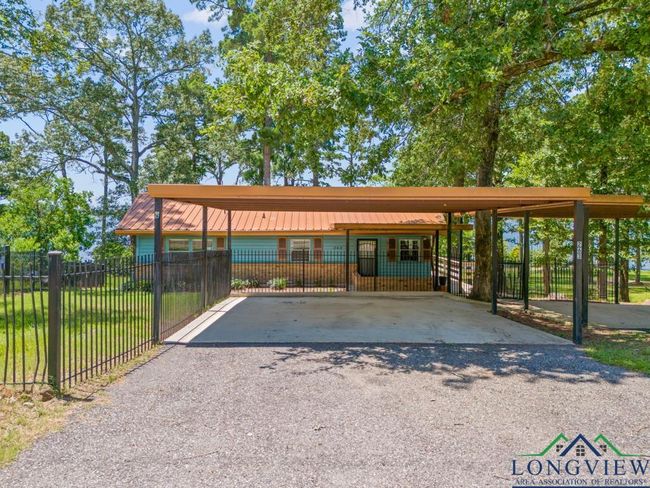 263 Crestwood Loop, House other with 2 bedrooms, 1 bathrooms and null parking in Avinger TX | Image 25