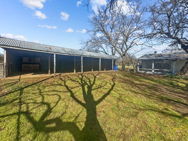13023 Big Indian Rd, House other with 2 bedrooms, 2 bathrooms and null parking in Callisburg TX | Image 6