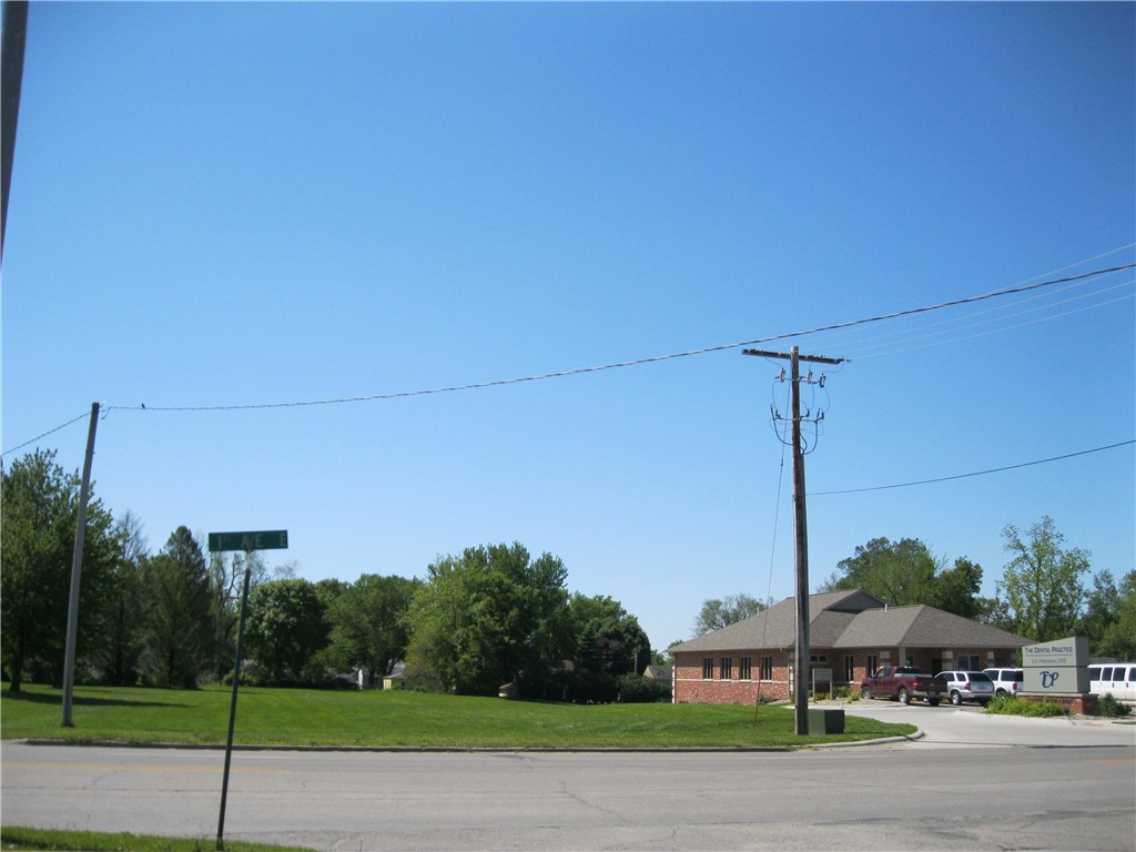 2003 1St Ave E, Newton, IA 50208