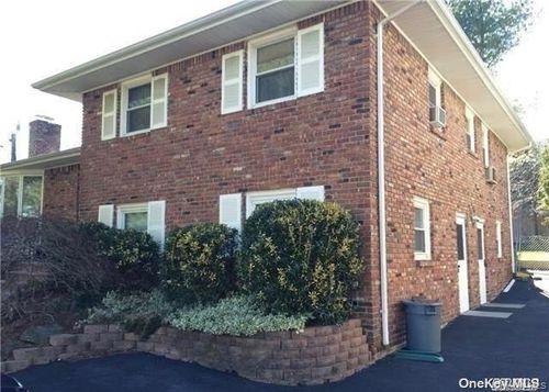 430 W Main St, Huntington, NY, 11743-3247 | Card Image