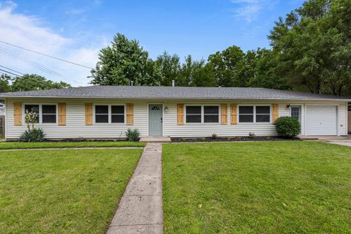 1802 Meadow Dr, Champaign, IL, 61821-4971 | Card Image
