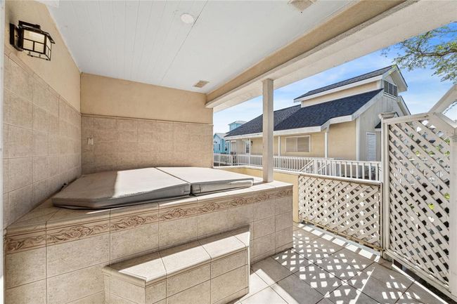 1330 Coral Way, House other with 4 bedrooms, 5 bathrooms and 3 parking in Tiki Island TX | Image 37
