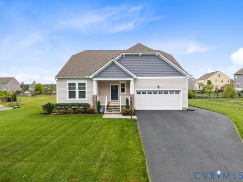 10137 Cameron Ridge Dr, Ashland, VA, 23005-4703 | Card Image