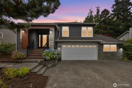 3630 166th Pl Sw, Lynnwood, WA, 98037-7070 | Card Image