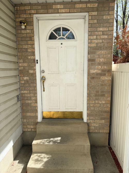 747 Hanover Dr, Orem, UT, 84058-3110 | Card Image