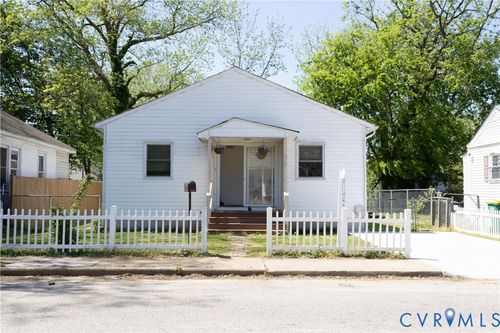 128 S 12th Ave, Hopewell, VA, 23860-3749 | Card Image