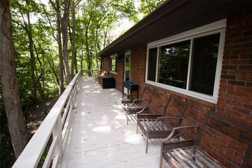 47 Hummingbird Rd, Franklin, NC, 28734-9590 | Card Image