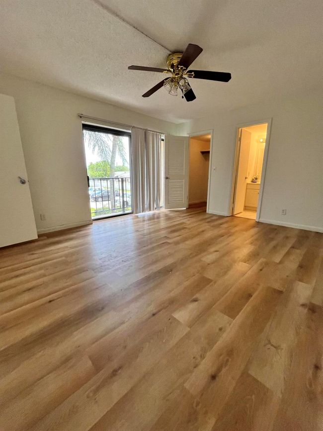 4204 Waterview Cir, Condo with 2 bedrooms, 3 bathrooms and null parking in Palm Springs FL | Image 29