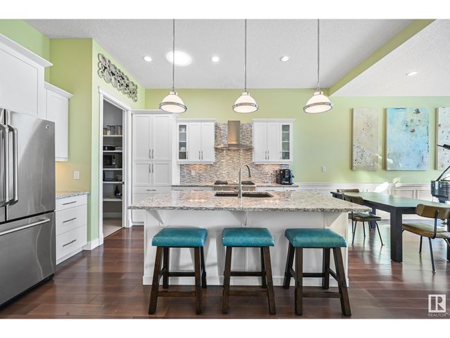 7570 May Common Nw, Home with 3 bedrooms, 3 bathrooms and 3 parking in Edmonton AB | Image 12