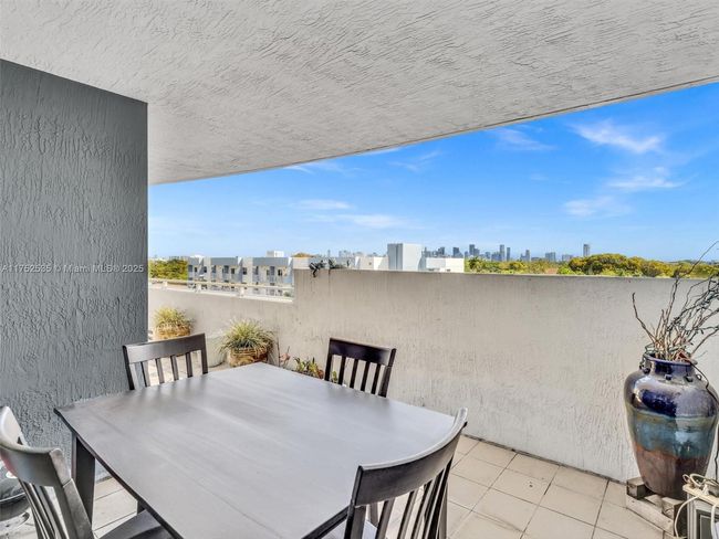 APT-506 - 2600 Sw 27 Th Ave, Condo with 2 bedrooms, 2 bathrooms and null parking in Miami FL | Image 18