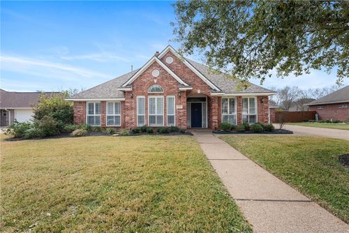 814 Royal Adelade Dr, College Station, TX, 77845-4443 | Card Image
