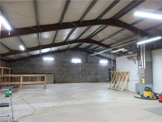 45 W Main St, Home with 0 bedrooms, 0 bathrooms and 12 parking in Sharpsville PA | Image 14