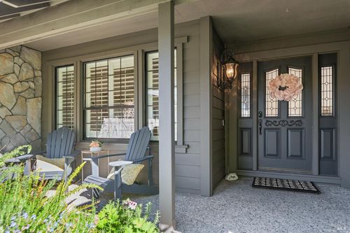 400 Eastin Dr, Sonoma, CA, 95476-7647 | Card Image