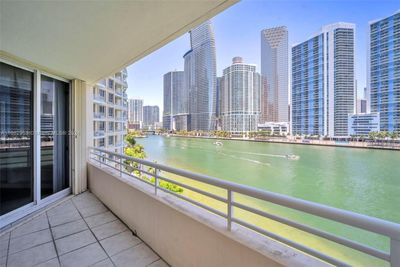 612 - 888 Brickell Key Dr, Condo with 2 bedrooms, 2 bathrooms and null parking in Miami FL | Image 2