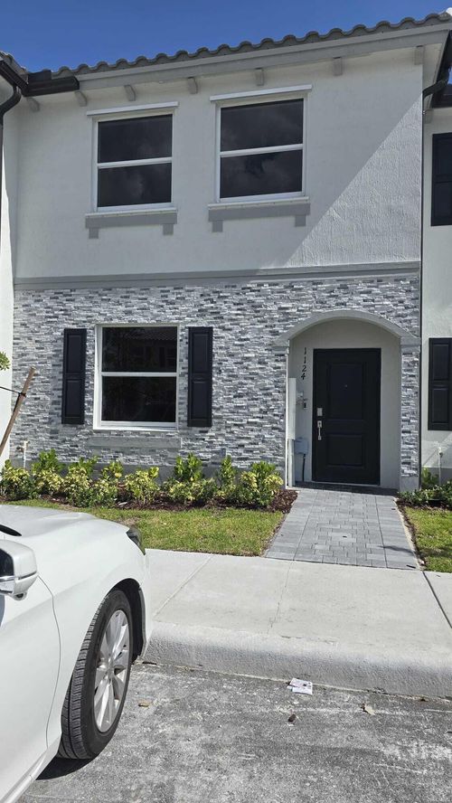 1124 Se 3rd St, Florida City, FL, 33034-5785 | Card Image