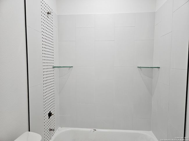 3440 Tanglewood Trl, House other with 3 bedrooms, 2 bathrooms and null parking in Spring Branch TX | Image 19