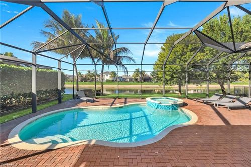4549 Azalea Dr, NAPLES, FL, 34119-9055 | Card Image
