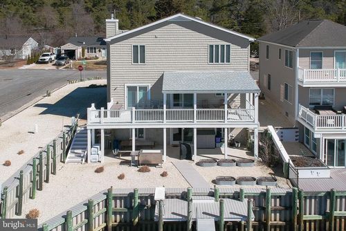 20 Edgewater Dr, TUCKERTON, NJ, 08087-2808 | Card Image