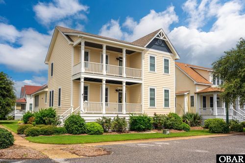 807 Back Bay Rd, Manteo, NC, 27954-8015 | Card Image