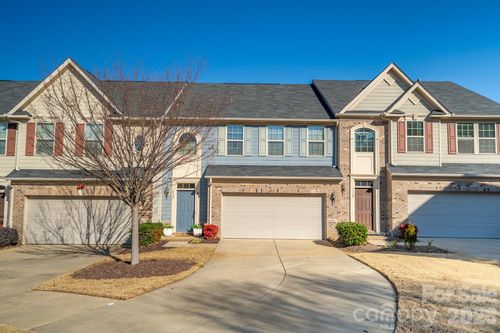 3525 Hornets Nest Way, Charlotte, NC, 28208-5227 | Card Image