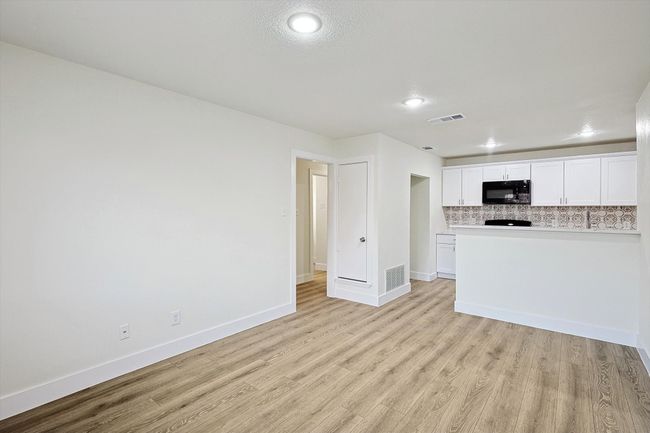 Eat in kitchen area. Could also be used as a living area. | Image 14