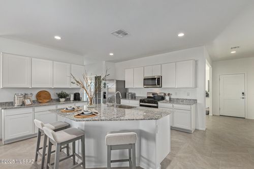 1122 S Nedra Pl, Vail, AZ, 85641-1601 | Card Image