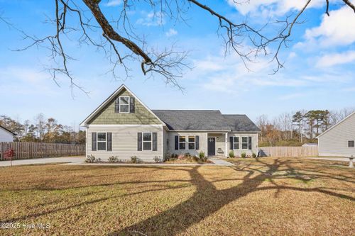 914 Haw Branch Rd, Beulaville, NC, 28518-9538 | Card Image