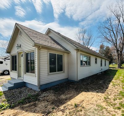 209 S Eugene Avenue, House other with 3 bedrooms, 2 bathrooms and null parking in Cayuga IN | Image 1