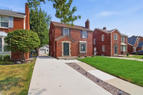 1342 Hollywood Ave, Grosse Pointe Woods, MI, 48236-1308 | Card Image