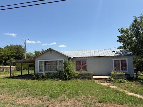 504 E Young St, Llano, TX, 78643-1420 | Card Image