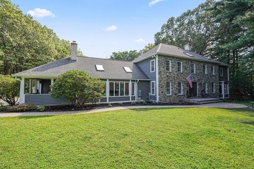33 Woodstone Rd, Northborough, MA, 01532-1050 | Card Image