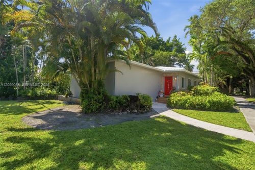 500 Ne 95th St, Miami Shores, FL, 33138-2732 | Card Image