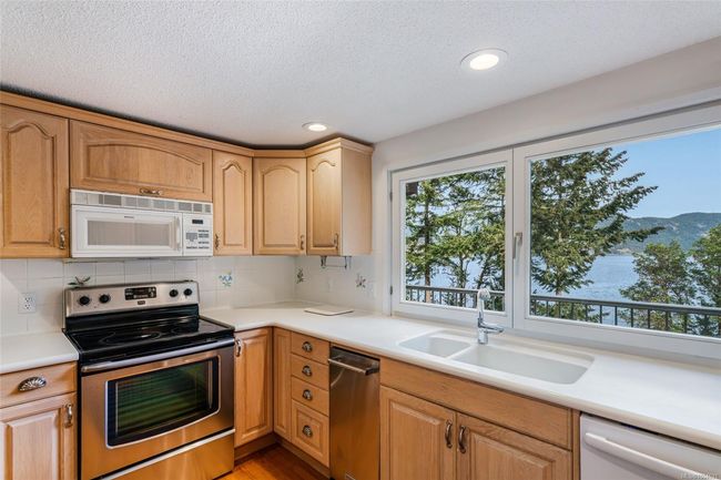 6633 Chisholm Trail, House other with 5 bedrooms, 5 bathrooms and 4 parking in Duncan BC | Image 7