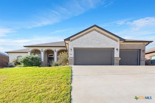 8203 Grand Oaks Ln, Killeen, TX, 76542-6684 | Card Image